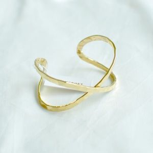 Bancroft Hammered Infinity Cuff